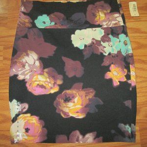 5/$25 NWT JC Penney Decree skirt Size S floral